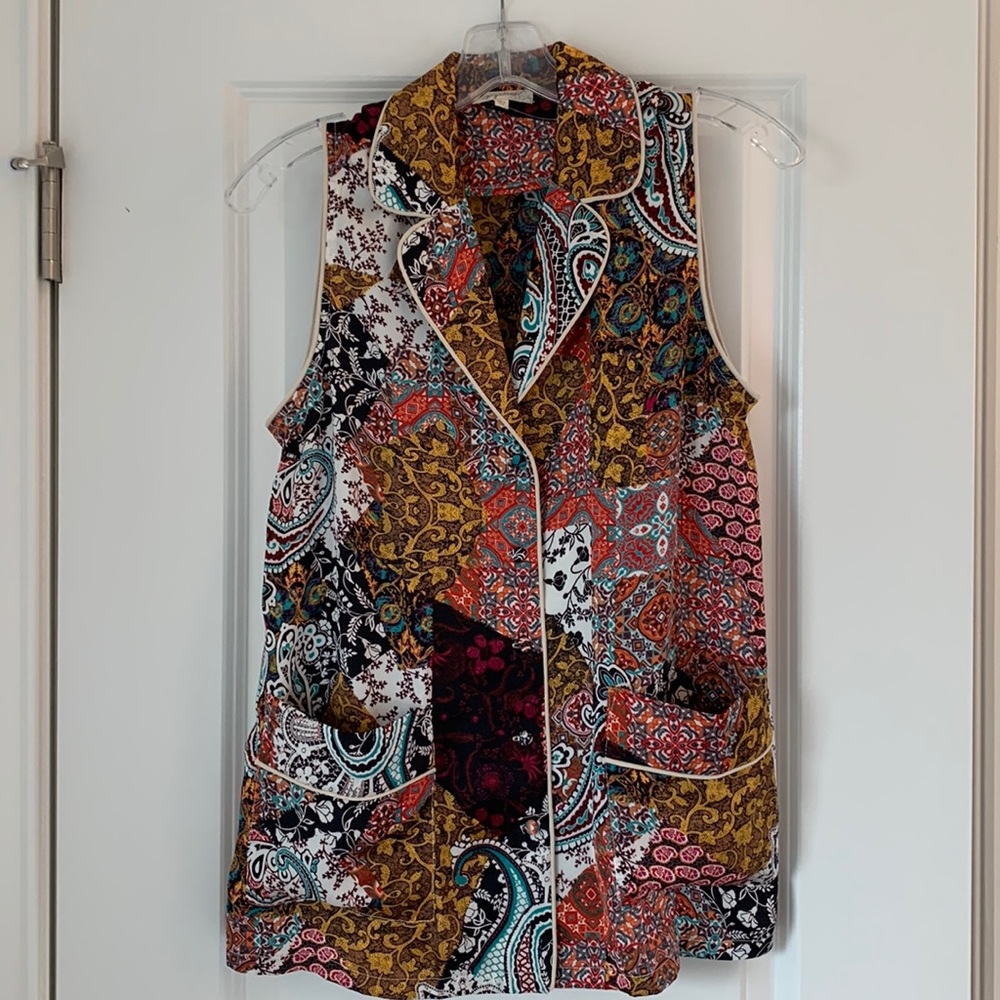 Cute scarf pattern top